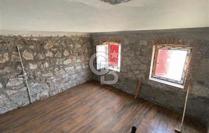 ÇANAKKALE AYVACIK AHMETLER'DE MÜSTAKİL TAŞ EV