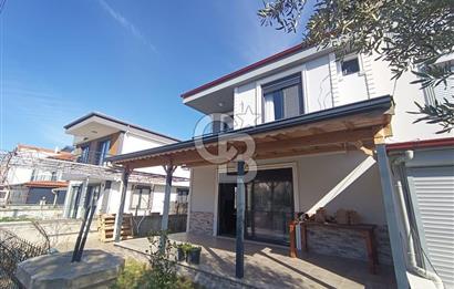 Mavinin ve Yeşilinin Buluştuğu Nokta: Altınova’da Fırsat Villası!