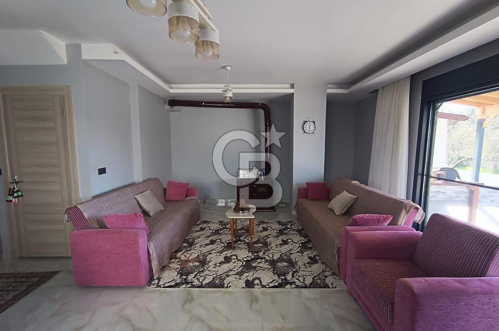 Mavinin ve Yeşilinin Buluştuğu Nokta: Altınova’da Fırsat Villası!