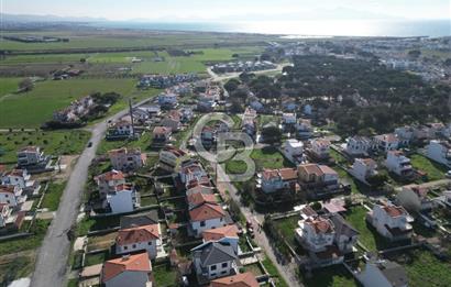 Mavinin ve Yeşilinin Buluştuğu Nokta: Altınova’da Fırsat Villası!