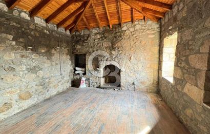 ÇANAKKALE AYVACIK AHMETLER'DE MÜSTAKİL TAŞ EV