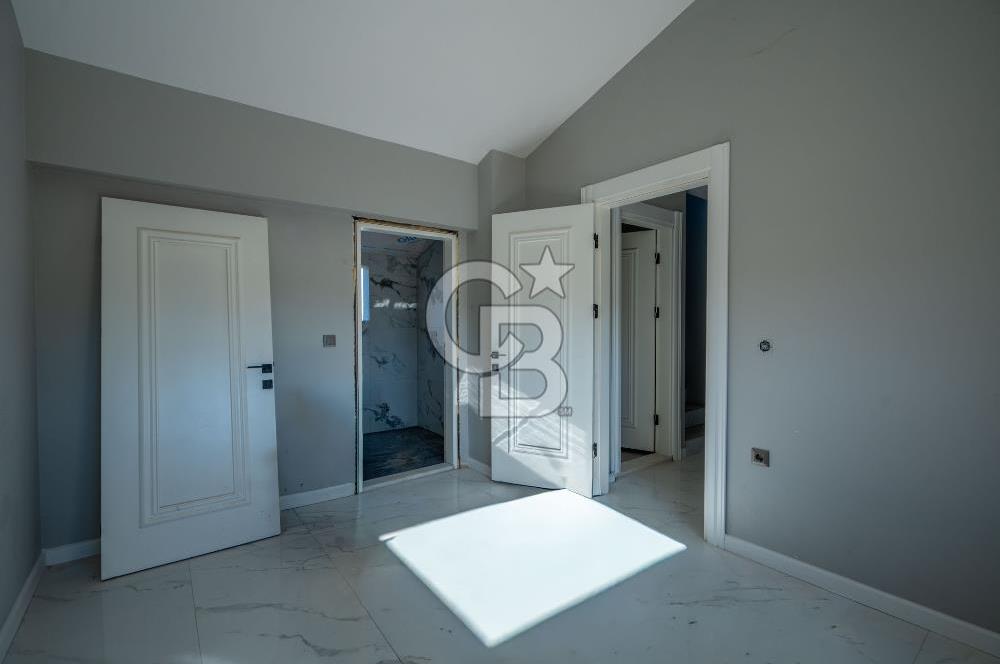 Muğla Menteşe Yenice'de  Satılık 4+1 Lüks Villa 