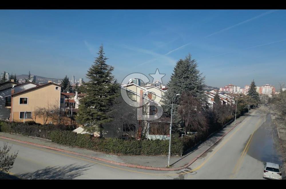 ÇAYYOLU BAŞKENT DOKTORLAR SİTESİNDE ASANSÖRLÜ , KÖŞE , ŞEREFİYELİ KÖŞE VİLLA