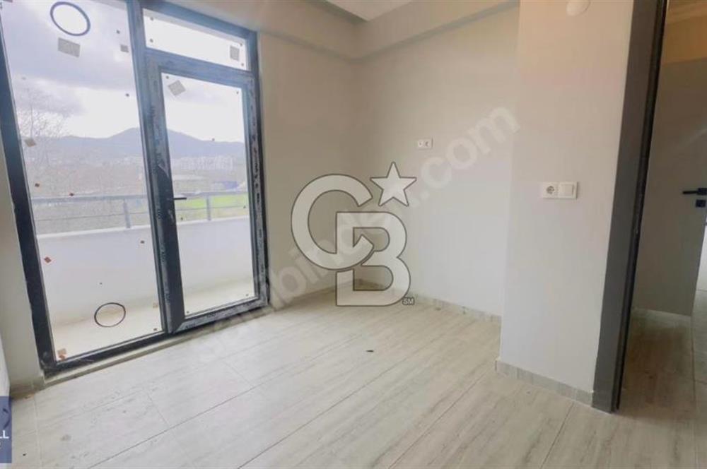 YUVACIK BAŞİSKELE DİŞ HASTANESİ,NE YAKIN 2+1 KİRALIK ÇATI DUBLEX