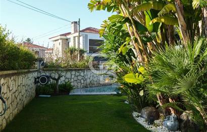 ALAÇATI GÖBENE MAHALLESİNDE SATILIK LÜKS VİLLA