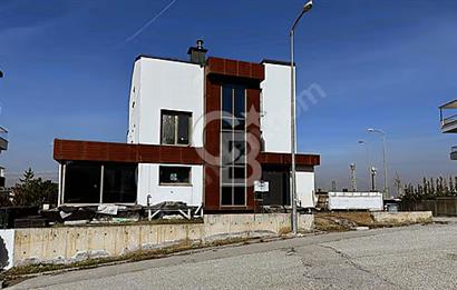 OFİS, KLİNİK VEYA MERKEZ BİNA KULLANIMINA UYGUN 5+2 VİLLA