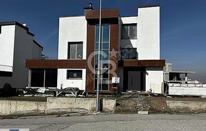 OFİS, KLİNİK VEYA MERKEZ BİNA KULLANIMINA UYGUN 5+2 VİLLA