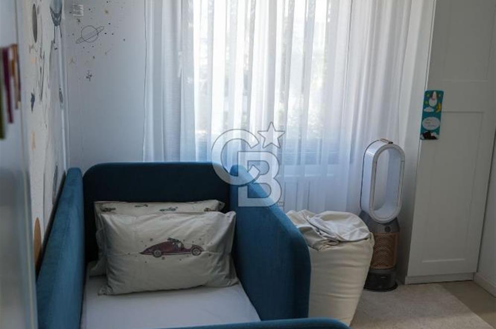 ALAÇATI GÖBENE MAHALLESİNDE SATILIK LÜKS VİLLA