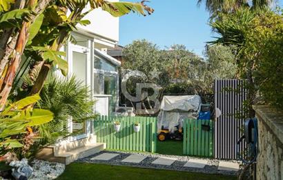 ALAÇATI GÖBENE MAHALLESİNDE SATILIK LÜKS VİLLA