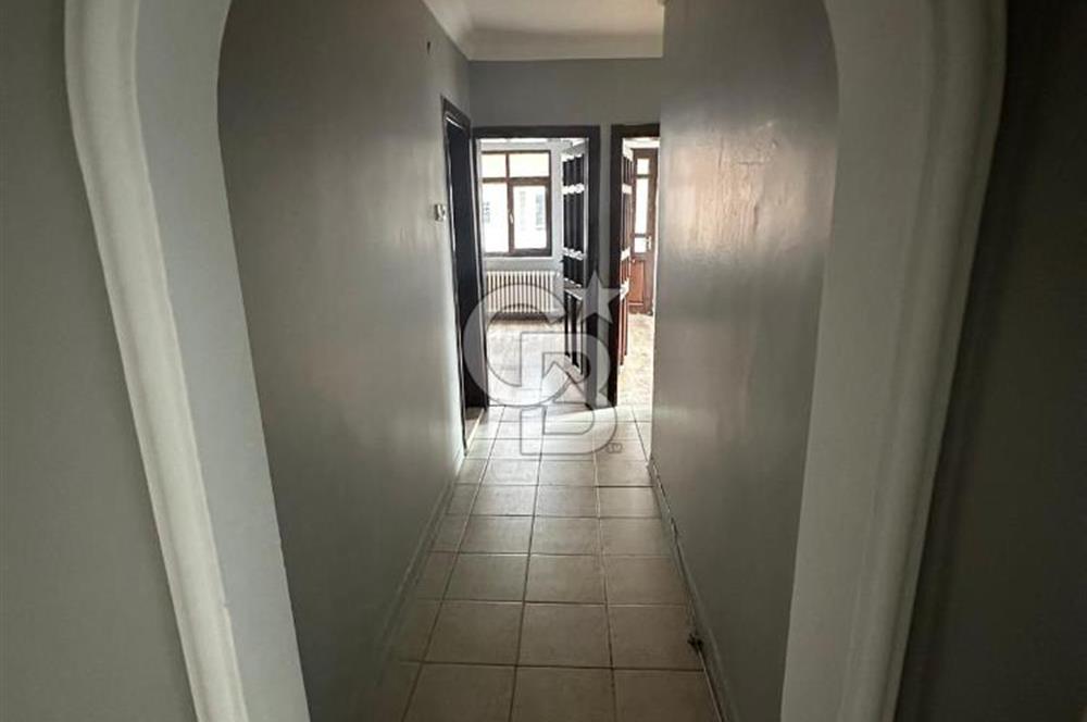 BAHÇELİEVLER 7. CADDE 3. CADDEYE YAKIN MERKEZİ KONUMDA KİRALIK DAİRE