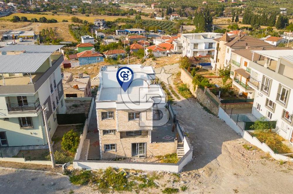 Foça Ilıpınar'da Satılık Doğayla İç İçe 2+1 Daire