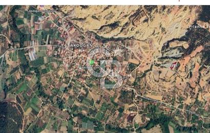 Geyve Akdoğan Mah. de İçinde Konteyner Olan Satılık Parsel