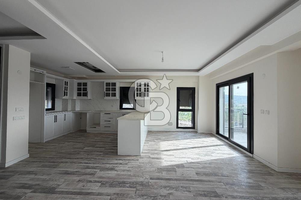 MENEMEN VİLLAKENT'TE 4+1 BAHÇELİ TRİPLEKS DOĞA MANZARALI VİLLA