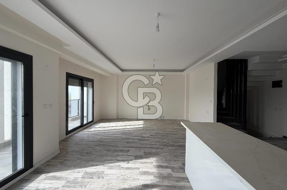 MENEMEN VİLLAKENT'TE 4+1 BAHÇELİ TRİPLEKS DOĞA MANZARALI VİLLA