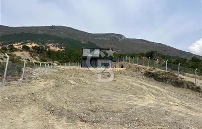 Geyve Akdoğan Mah. de İçinde Konteyner Olan Satılık Parsel