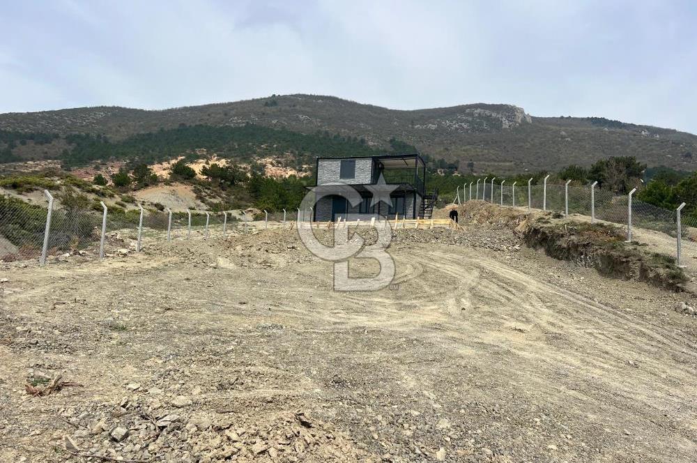 Geyve Akdoğan Mah. de İçinde Konteyner Olan Satılık Parsel