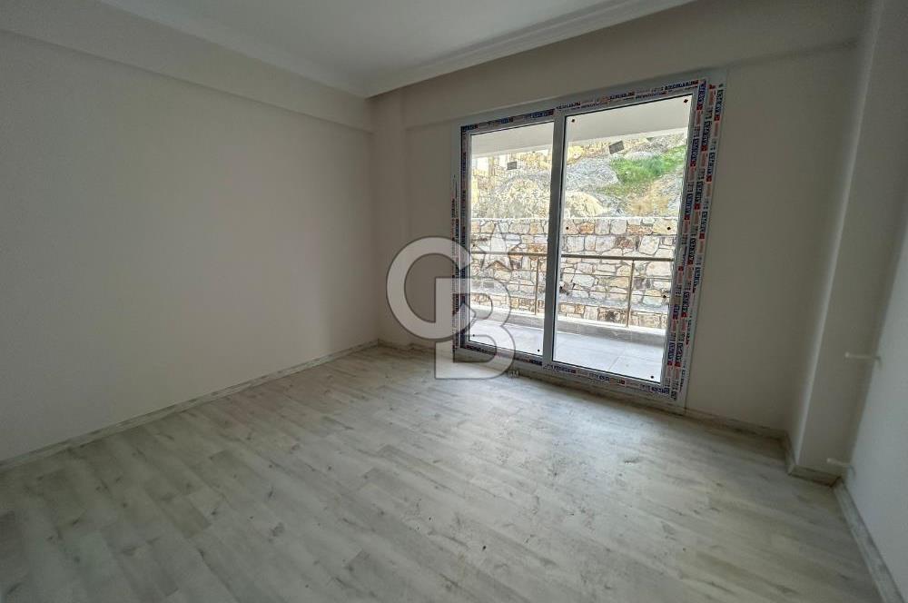 Foça Kazım Dirik Mah. Satılık Teraslı 2+1 Daire