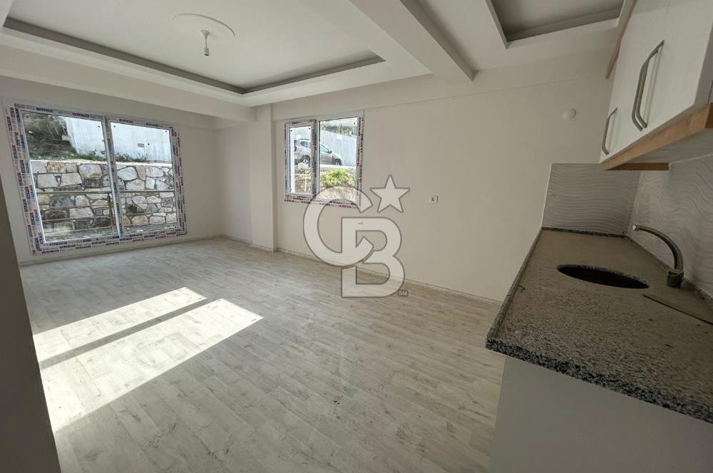 Foça Kazım Dirik Mah. Satılık Teraslı 2+1 Daire