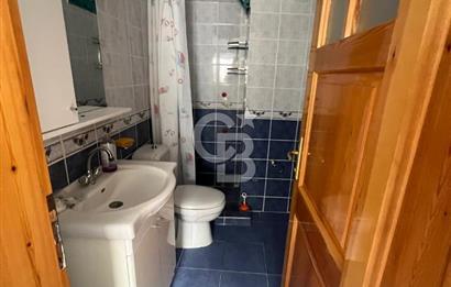 Yenifoça Merkezde Sahile 50 Metre Geniş Kiralık Müstakil Ev