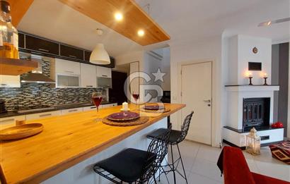 Foça Limnili Sitesinde Eşyalı Kiralık Havuzlu 3+1 Villa