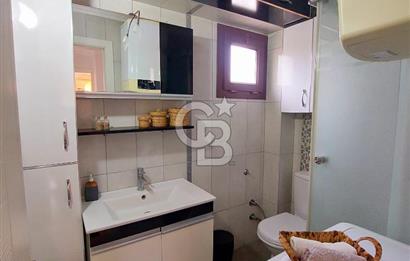 Foça Limnili Sitesinde Eşyalı Kiralık Havuzlu 3+1 Villa