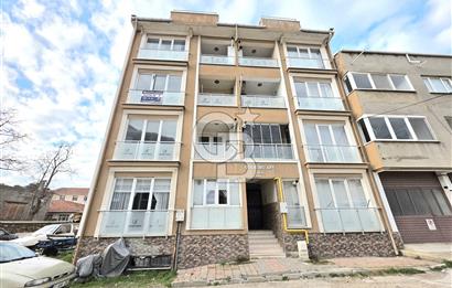 GELİBOLU'DA MERKEZİ KONUMDA ARA KAT 2+1 GENİŞ SATILIK DAİRE