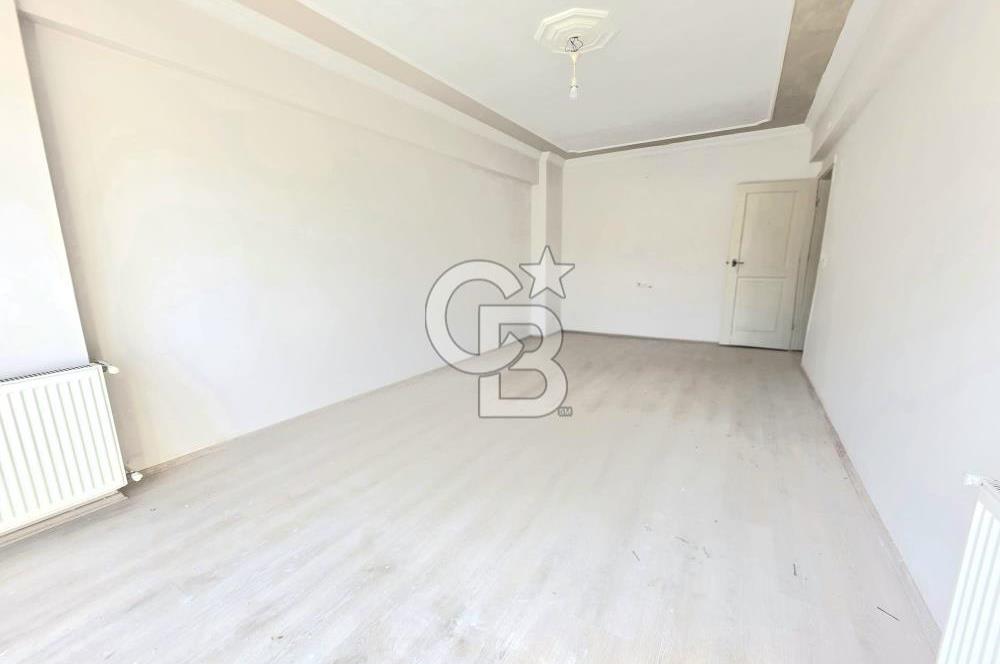 GELİBOLU'DA MERKEZİ KONUMDA ARA KAT 2+1 GENİŞ SATILIK DAİRE