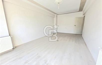 GELİBOLU'DA MERKEZİ KONUMDA ARA KAT 2+1 GENİŞ SATILIK DAİRE