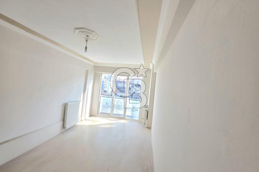 GELİBOLU'DA MERKEZİ KONUMDA ARA KAT 2+1 GENİŞ SATILIK DAİRE