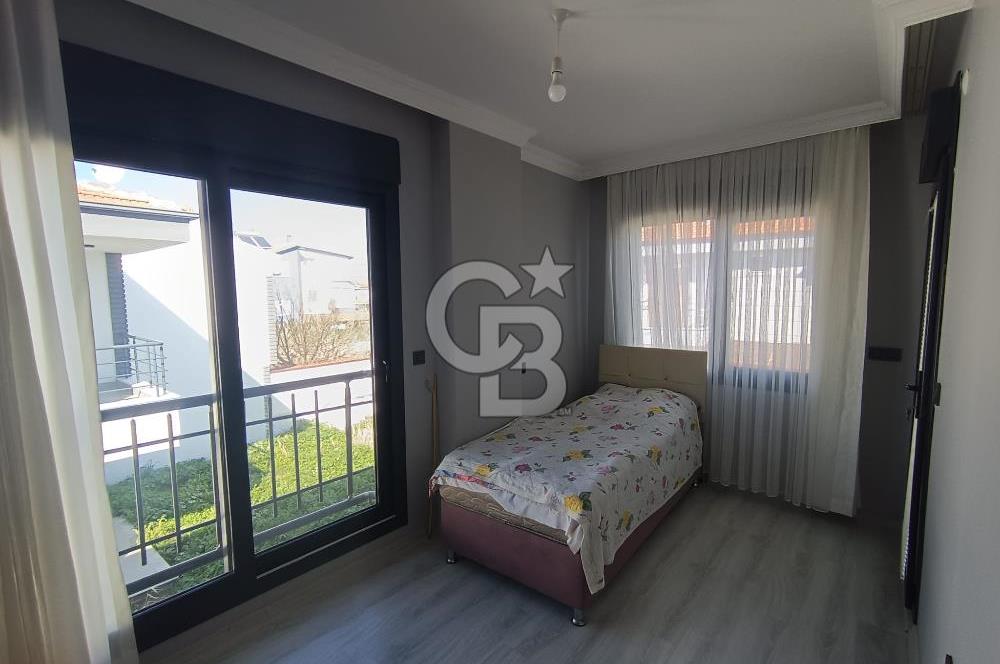 Mavinin ve Yeşilinin Buluştuğu Nokta: Altınova’da Fırsat Villası!