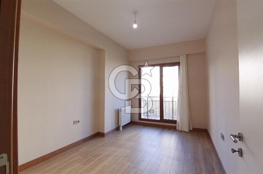 İzmir Bayraklı TOKİ 7.Etap Muhteşem Manzaralı Kiralık 3+1 137 m²