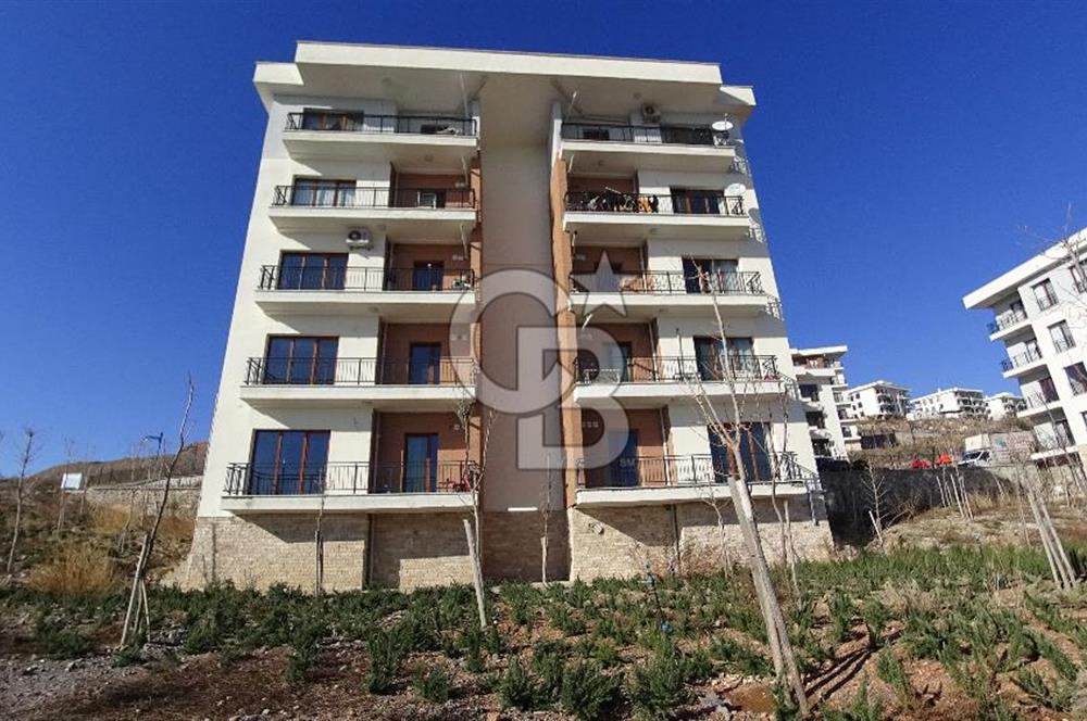 İzmir Bayraklı TOKİ 7.Etap Muhteşem Manzaralı Kiralık 3+1 137 m²