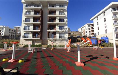 İzmir Bayraklı TOKİ 7.Etap Muhteşem Manzaralı Kiralık 3+1 137 m²