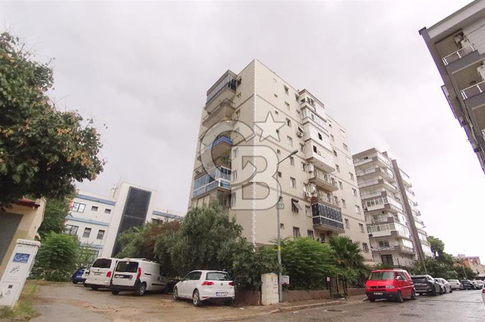 İzmir Karşıyaka İmbatlı Merkezi Konumlu Satılık 3+1 100 m² Daire