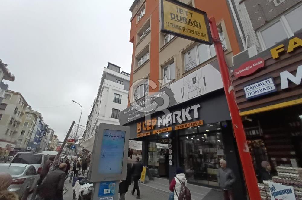 Ümraniye Sütçü İmam Caddesi’nde 2+1 Çatı Dubleksi Kiralık Daire