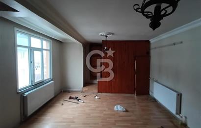 Ümraniye Sütçü İmam Caddesi’nde 2+1 Çatı Dubleksi Kiralık Daire