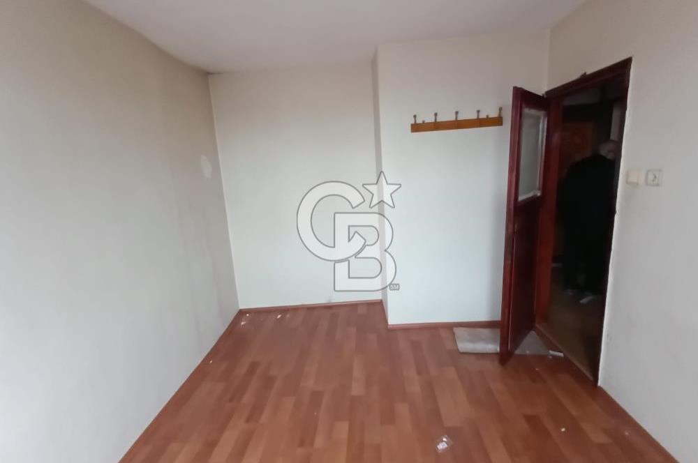 Ümraniye Sütçü İmam Caddesi’nde 2+1 Çatı Dubleksi Kiralık Daire