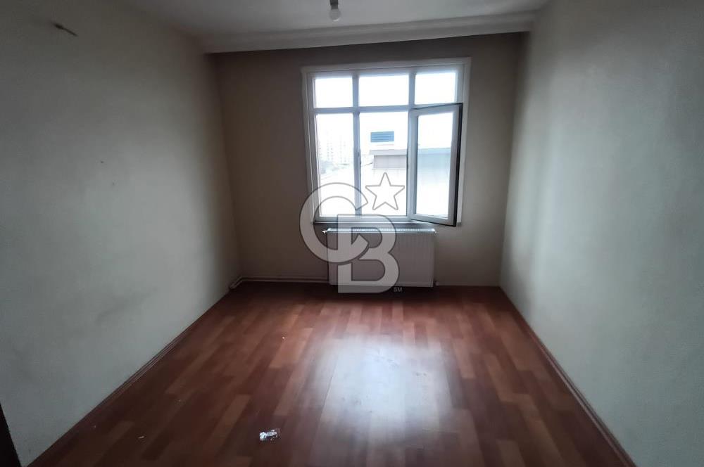 Ümraniye Sütçü İmam Caddesi’nde 2+1 Çatı Dubleksi Kiralık Daire