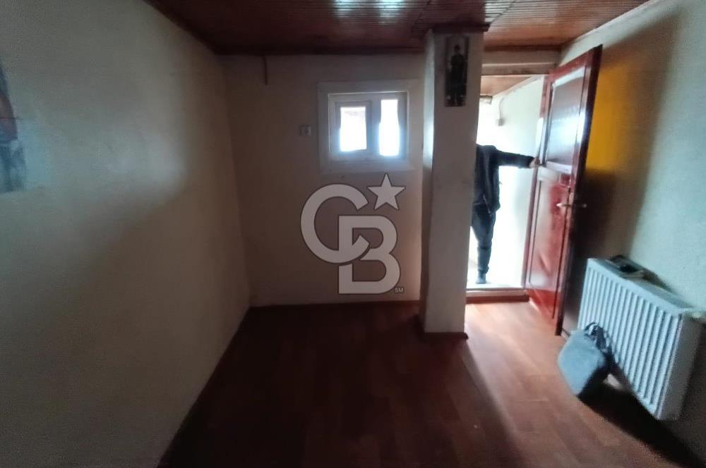 Ümraniye Sütçü İmam Caddesi’nde 2+1 Çatı Dubleksi Kiralık Daire