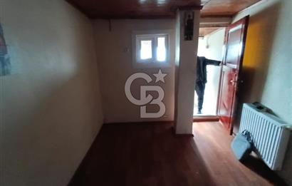 Ümraniye Sütçü İmam Caddesi’nde 2+1 Çatı Dubleksi Kiralık Daire