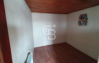 Ümraniye Sütçü İmam Caddesi’nde 2+1 Çatı Dubleksi Kiralık Daire
