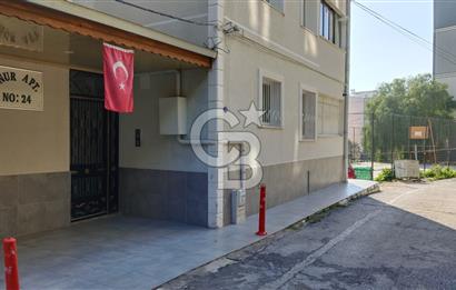 Çiğli, Egekent Mah., Sağlıkçılar Sitesinde 3+1 Satılık Daire