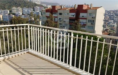 Çiğli, Egekent Mah., Sağlıkçılar Sitesinde 3+1 Satılık Daire