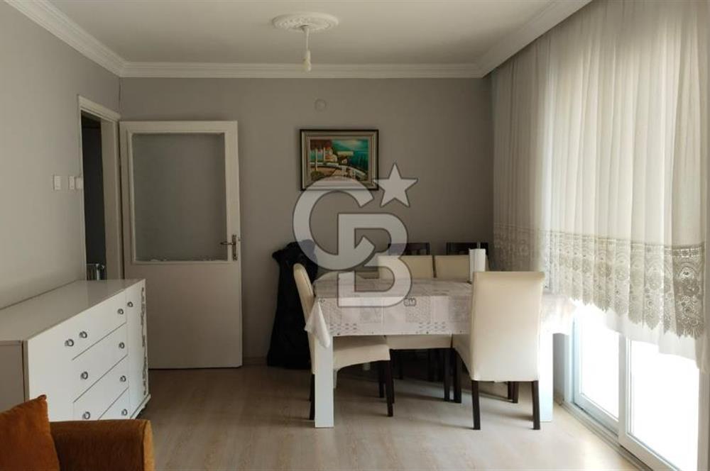 Çiğli, Egekent Mah., Sağlıkçılar Sitesinde 3+1 Satılık Daire