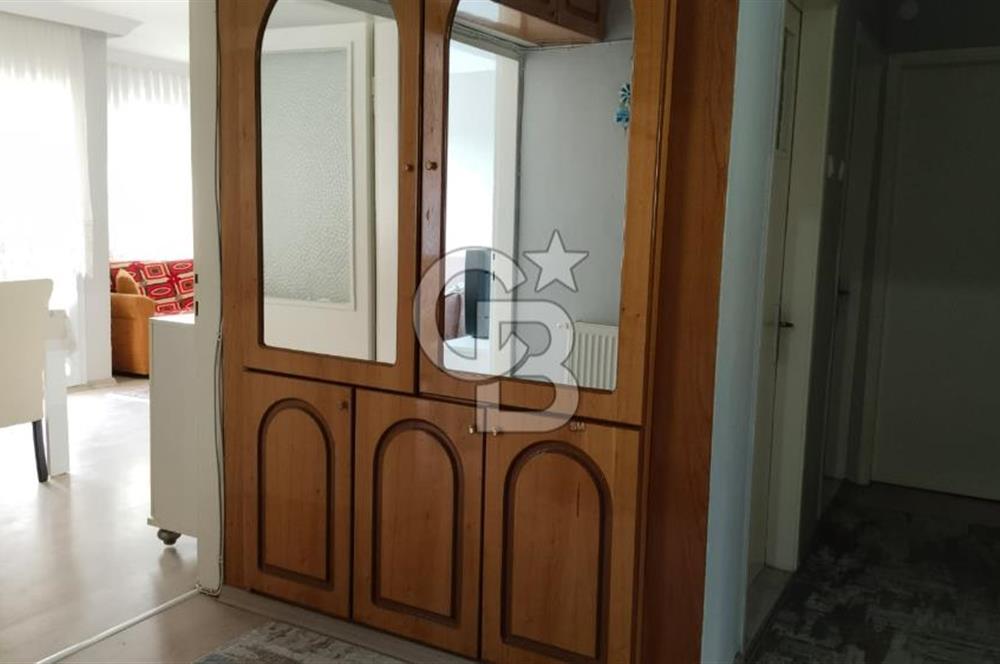 Çiğli, Egekent Mah., Sağlıkçılar Sitesinde 3+1 Satılık Daire