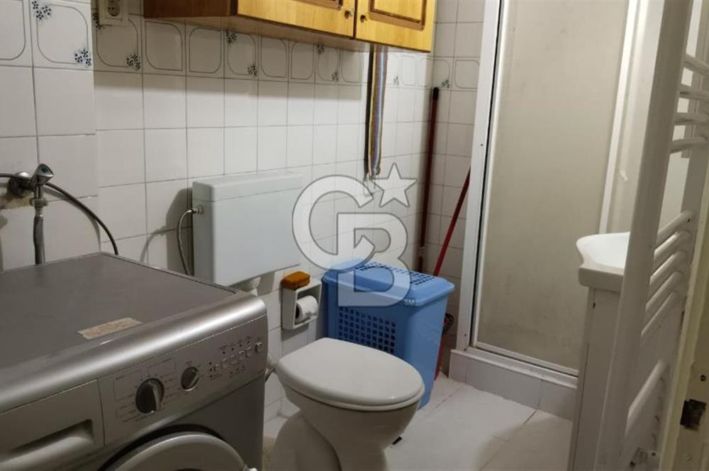 Çiğli, Egekent Mah., Sağlıkçılar Sitesinde 3+1 Satılık Daire