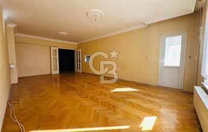 YAŞAMKENT MERKEZDE, KONFORLU VE GÜVENLİ SİTE İÇİNDE GENİŞ 3+1