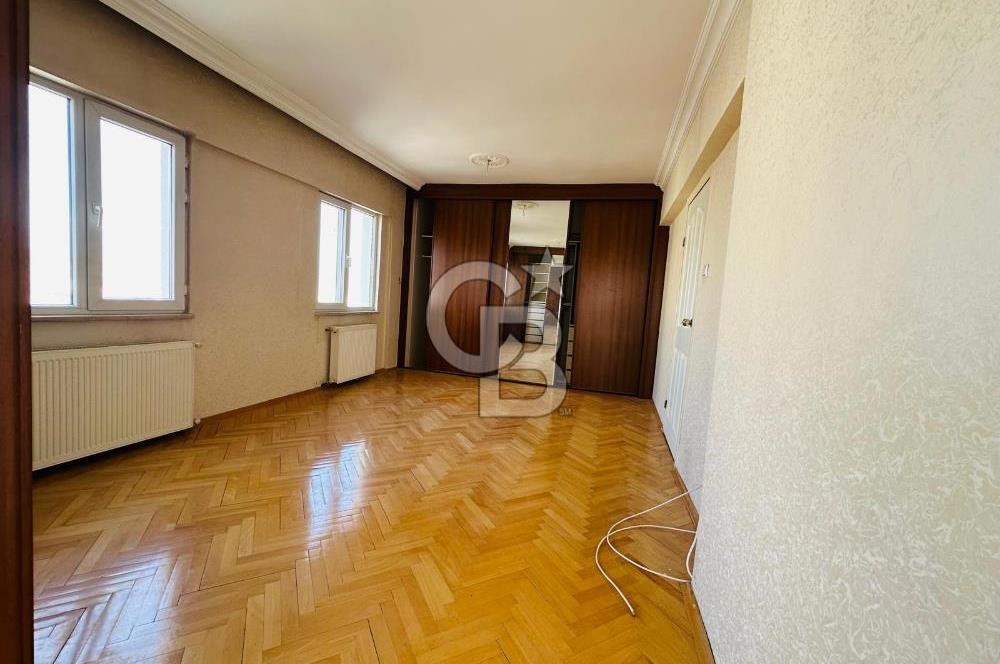 YAŞAMKENT MERKEZDE, KONFORLU VE GÜVENLİ SİTE İÇİNDE GENİŞ 3+1