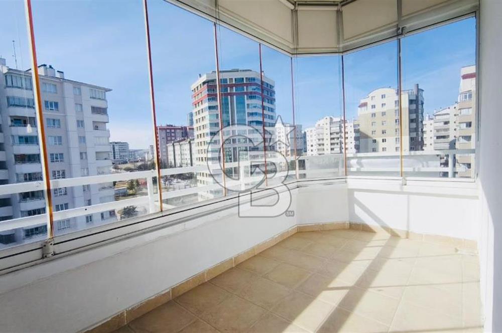 YAŞAMKENT MERKEZDE, KONFORLU VE GÜVENLİ SİTE İÇİNDE GENİŞ 3+1