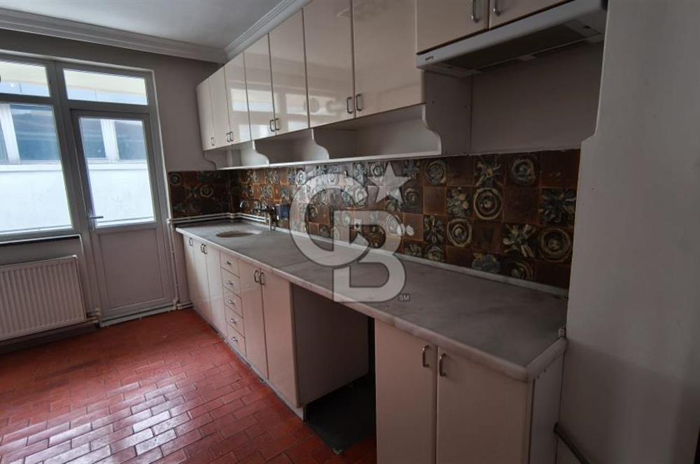 KIZILAY MEŞRUTİYET CADDESİNDE KİRALIK 4+1 OFİS